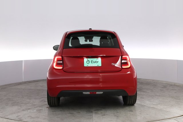 2024 Fiat 500e — photo 12 of 20