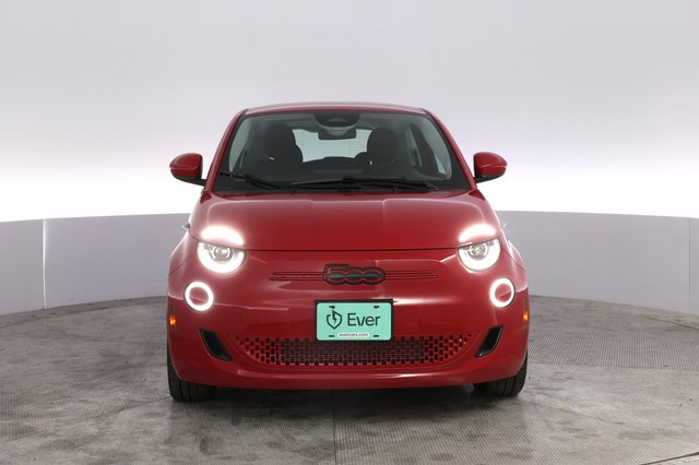 2024 Fiat 500e — photo 9 of 20