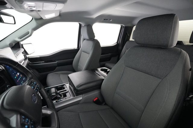 2024 Ford F-150 Lightning — photo 3 of 15