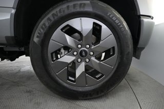 2024 Ford F-150 Lightning — photo 10 of 15