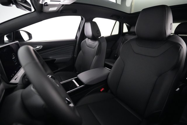 2024 Volkswagen ID.4 — photo 3 of 20