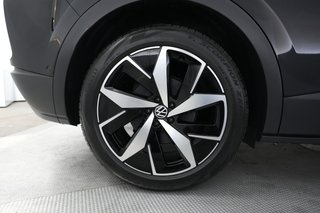 2024 Volkswagen ID.4 — photo 17 of 20