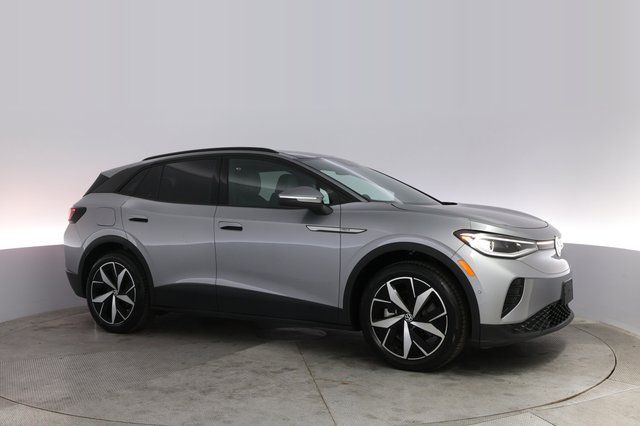 2024 Volkswagen ID.4 — photo 11 of 19