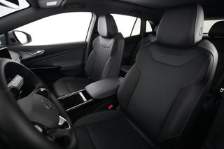 2024 Volkswagen ID.4 — photo 3 of 19