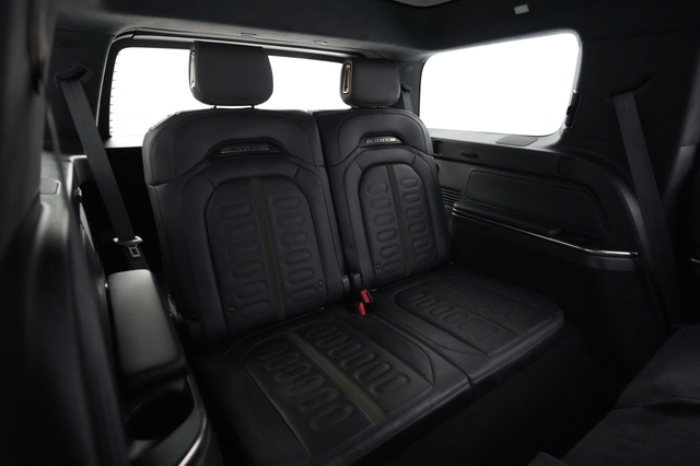 2024 Rivian R1S
