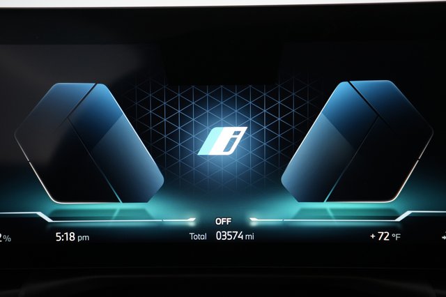 2025 BMW i4 — photo 5 of 20