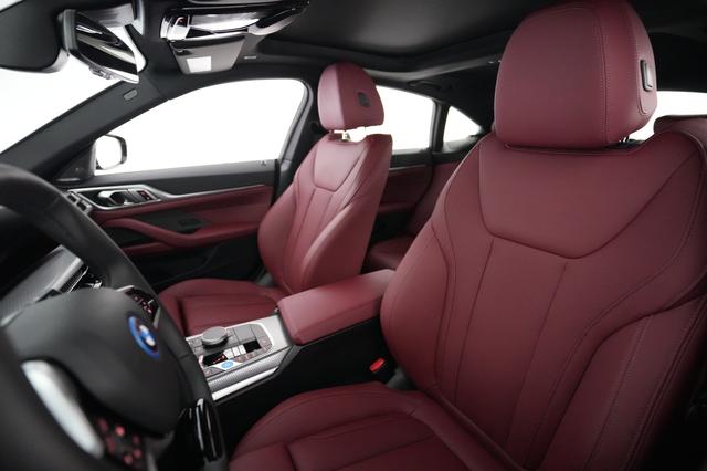 2025 BMW i4 — photo 3 of 20