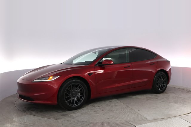2025 Tesla Model 3 — photo 14 of 23