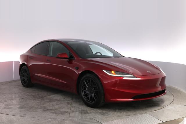 2025 Tesla Model 3 — photo 10 of 23