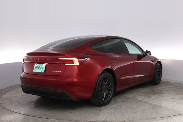 2025 Tesla Model 3 — photo 2 of 23