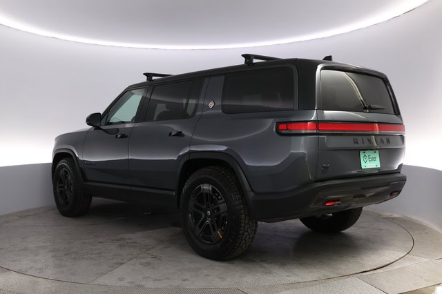 2025 Rivian R1S — photo 13 of 23