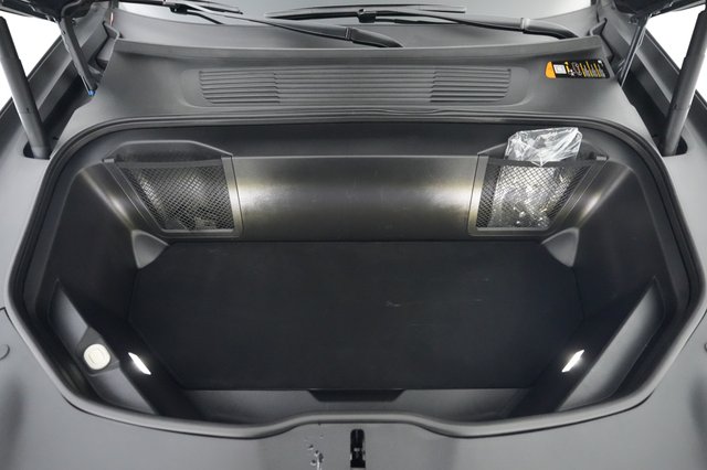 2025 Rivian R1S — photo 22 of 23