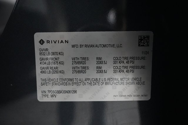2025 Rivian R1S — photo 23 of 23