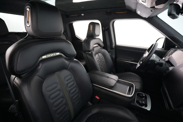 2023 Rivian R1T
