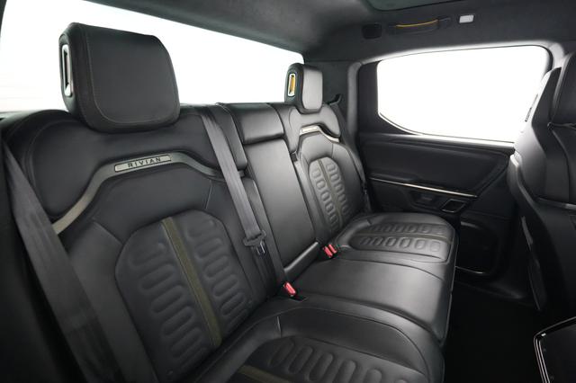 2023 Rivian R1T — photo 4 of 21