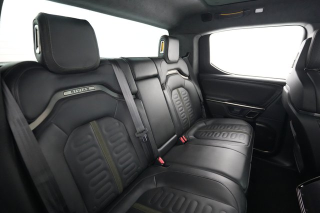 2023 Rivian R1T — photo 4 of 21