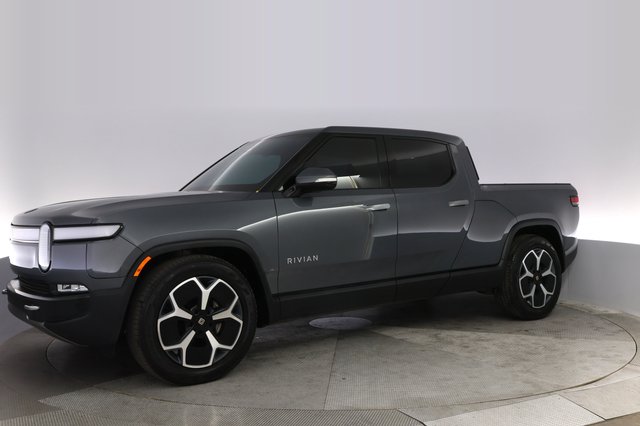 2023 Rivian R1T — photo 14 of 21