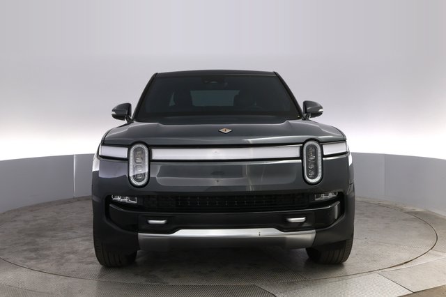 2023 Rivian R1T — photo 9 of 21