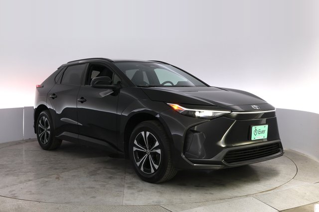 2025 Toyota bZ4X — photo 10 of 20