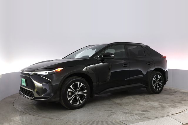 2025 Toyota bZ4X — photo 14 of 20