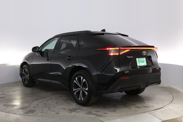 2025 Toyota bZ4X — photo 13 of 20