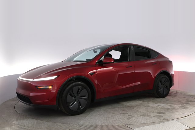 2026 Tesla Model Y — photo 14 of 21