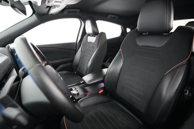 2021 Ford Mustang Mach-E — photo 3 of 21
