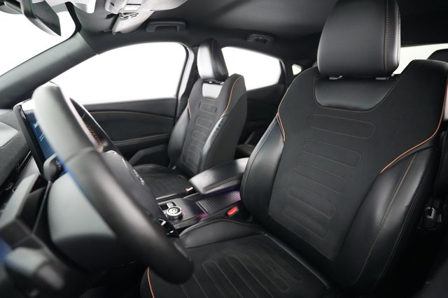 2021 Ford Mustang Mach-E — photo 3 of 21
