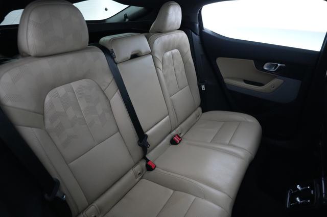 2021 Polestar 2 — photo 4 of 21