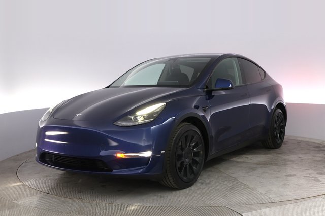 2023 Tesla Model Y — VIN 7SAYGDEE7PF676048