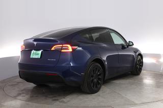 2023 Tesla Model Y — photo 2 of 21