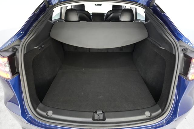 2023 Tesla Model Y — photo 6 of 21