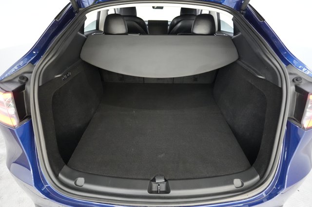 2023 Tesla Model Y — photo 6 of 21