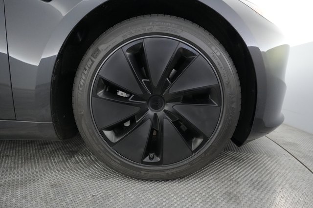 2024 Tesla Model 3 — photo 16 of 21