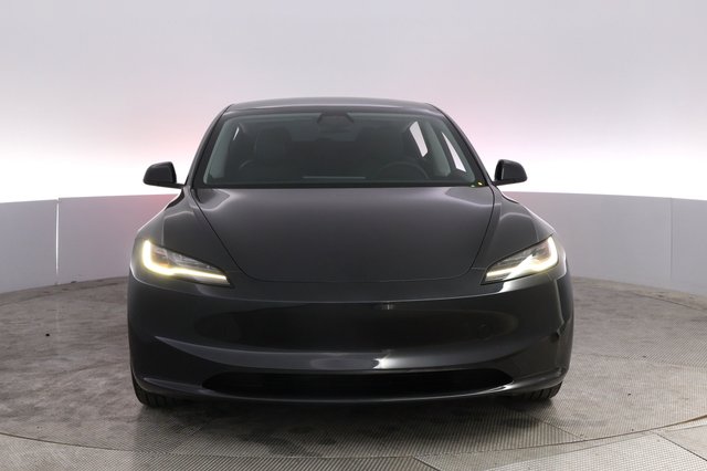 2024 Tesla Model 3 — photo 9 of 21