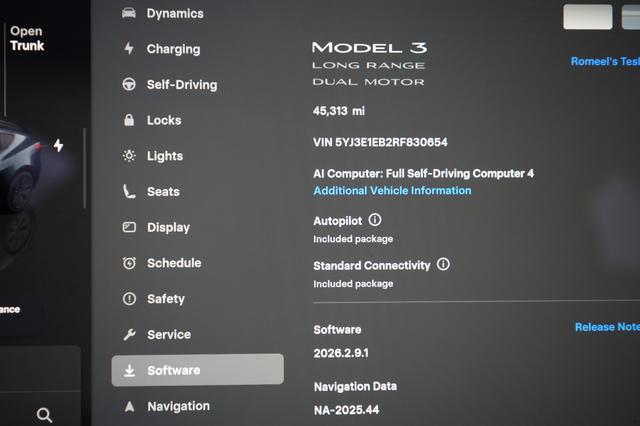 2024 Tesla Model 3 — photo 5 of 21