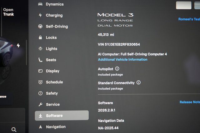 2024 Tesla Model 3 — photo 5 of 21