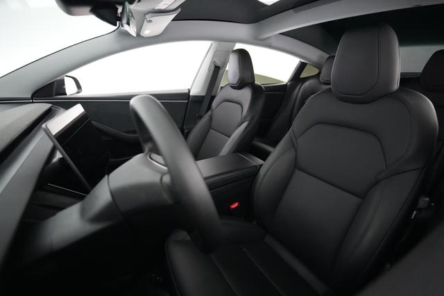 2024 Tesla Model 3 — photo 3 of 21