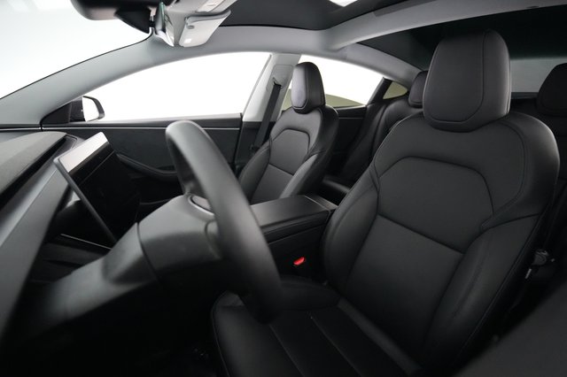 2024 Tesla Model 3 — photo 3 of 21