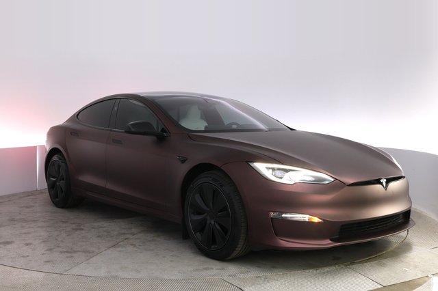2023 Tesla Model S — photo 10 of 24