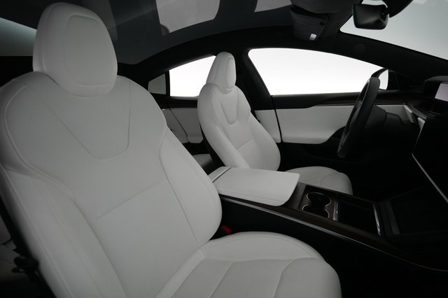 2023 Tesla Model S — photo 3 of 24