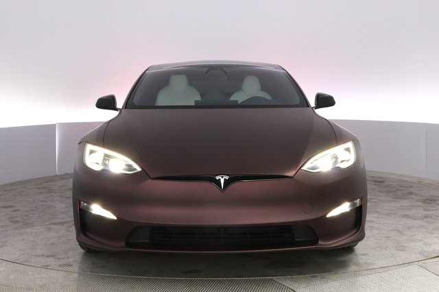 2023 Tesla Model S — photo 9 of 24