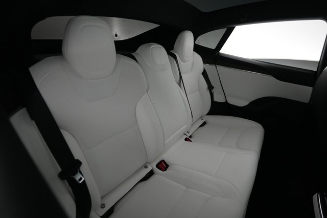2023 Tesla Model S — photo 4 of 24