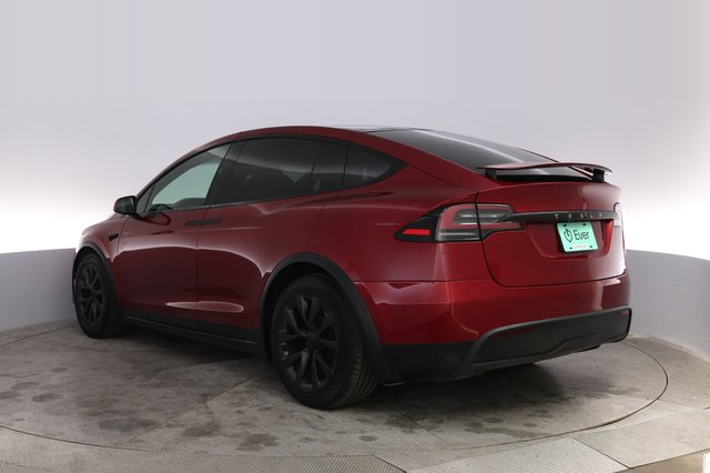 2023 Tesla Model X — photo 13 of 23