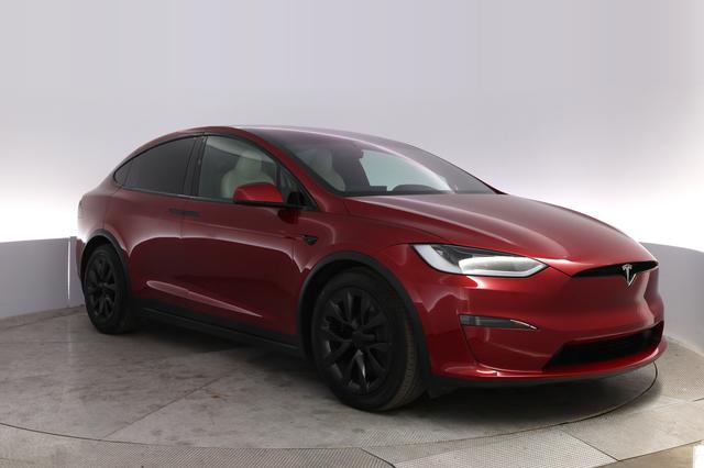 2023 Tesla Model X — photo 10 of 23