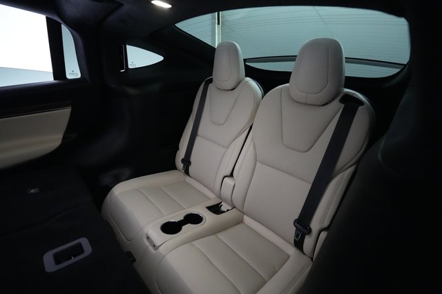 2023 Tesla Model X — photo 21 of 23