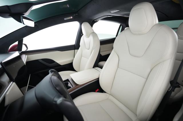 2023 Tesla Model X — photo 3 of 23