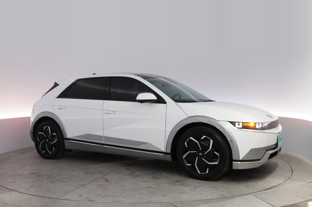 2024 Hyundai IONIQ 5 — photo 11 of 21