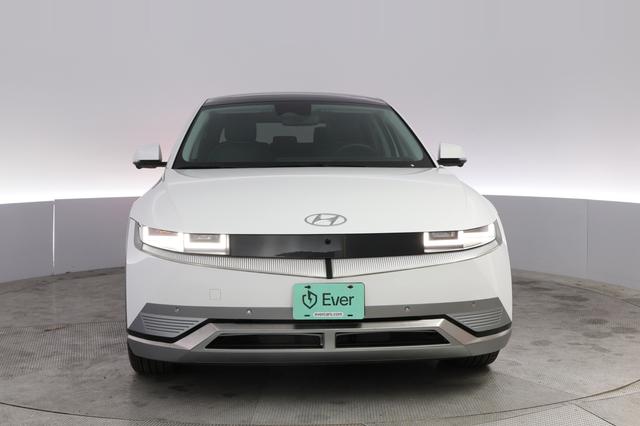 2024 Hyundai IONIQ 5 — photo 9 of 21