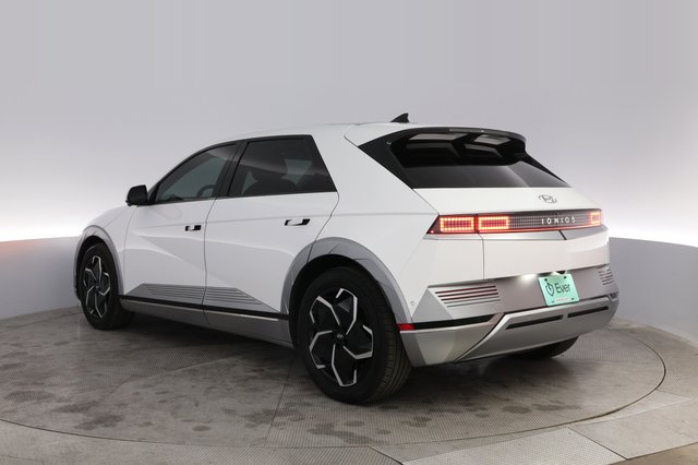 2024 Hyundai IONIQ 5 — photo 13 of 21